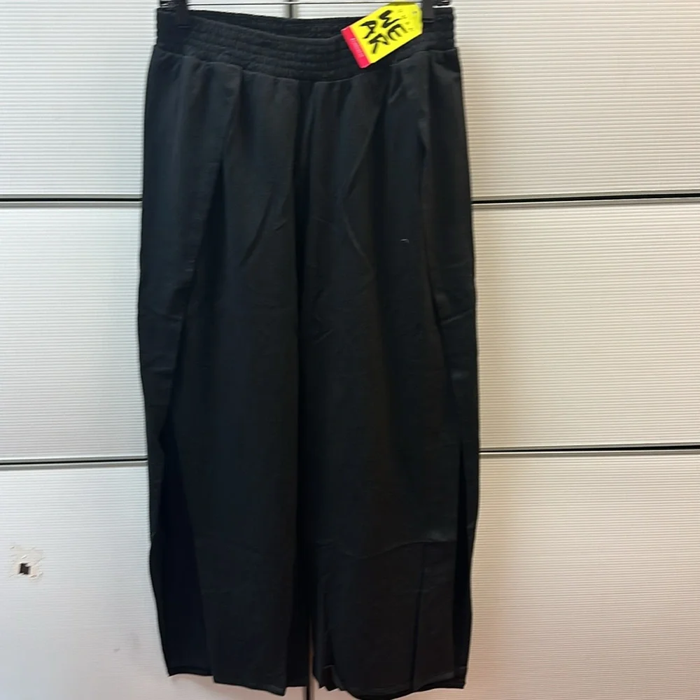 Zumba wear set bottom M pants LNW T - Picture 2 of 6